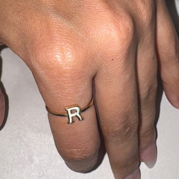 10k Solid Gold R Initial Letter ring, Monogram R Letter Gold Ring gift for her - Picture 5 of 5